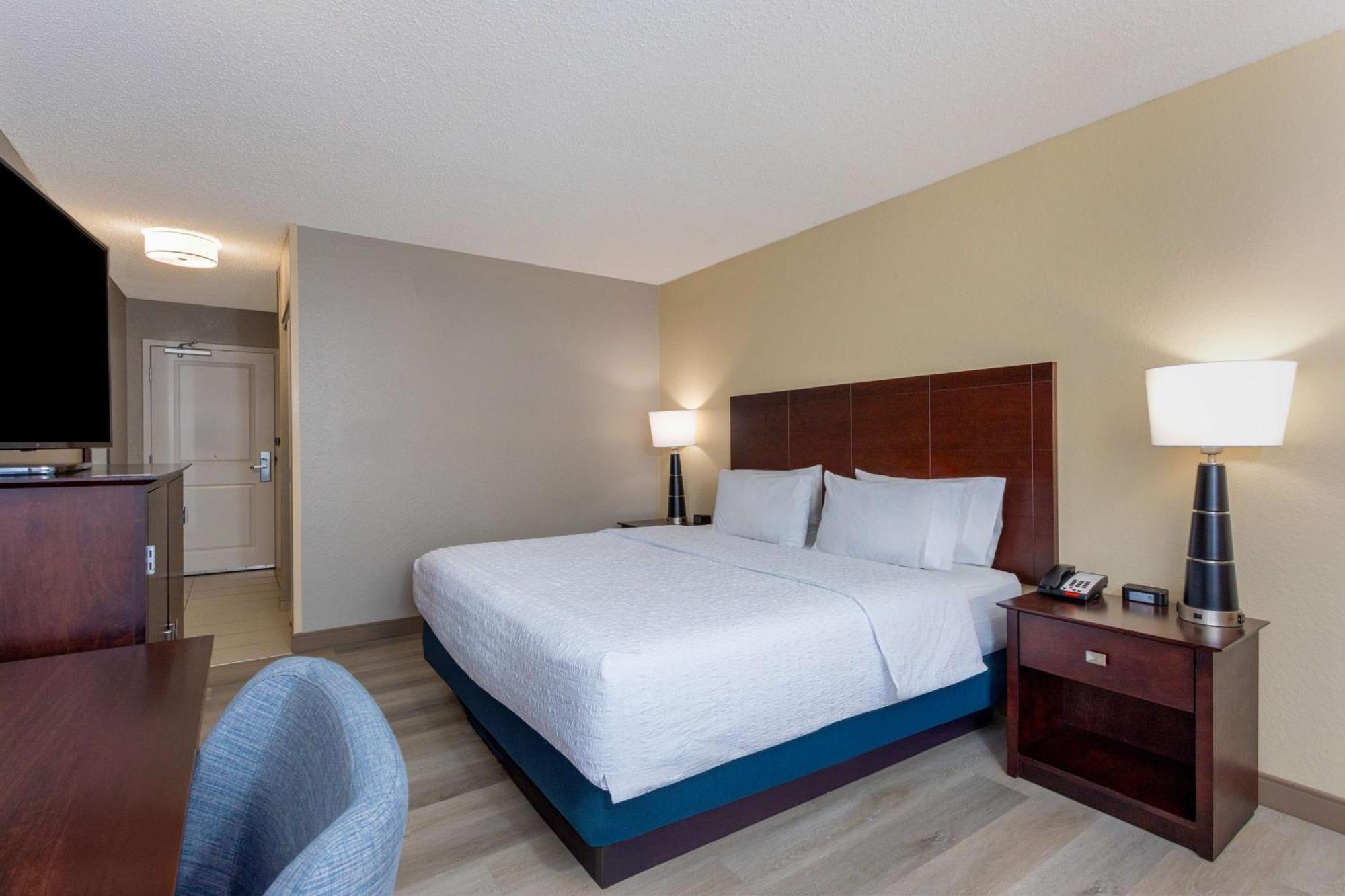 Hampton Inn Orlando-International Airport Exterior foto